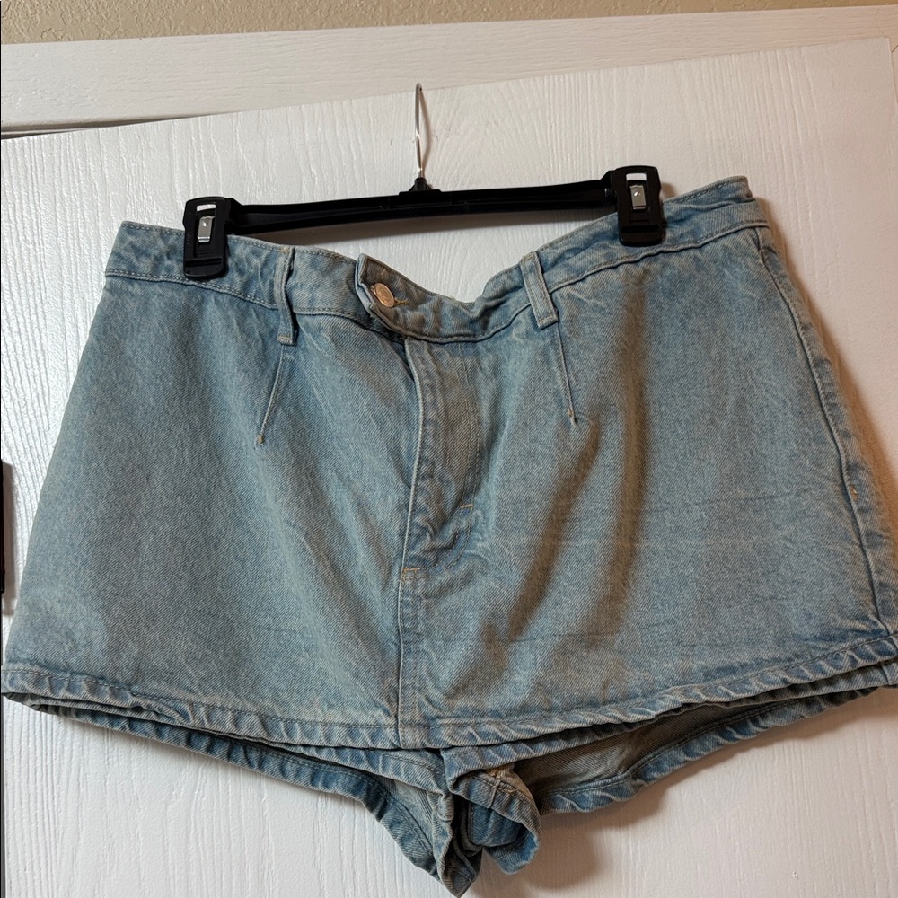We The Free Galivanting Skort Free People Size 33 micro skirt